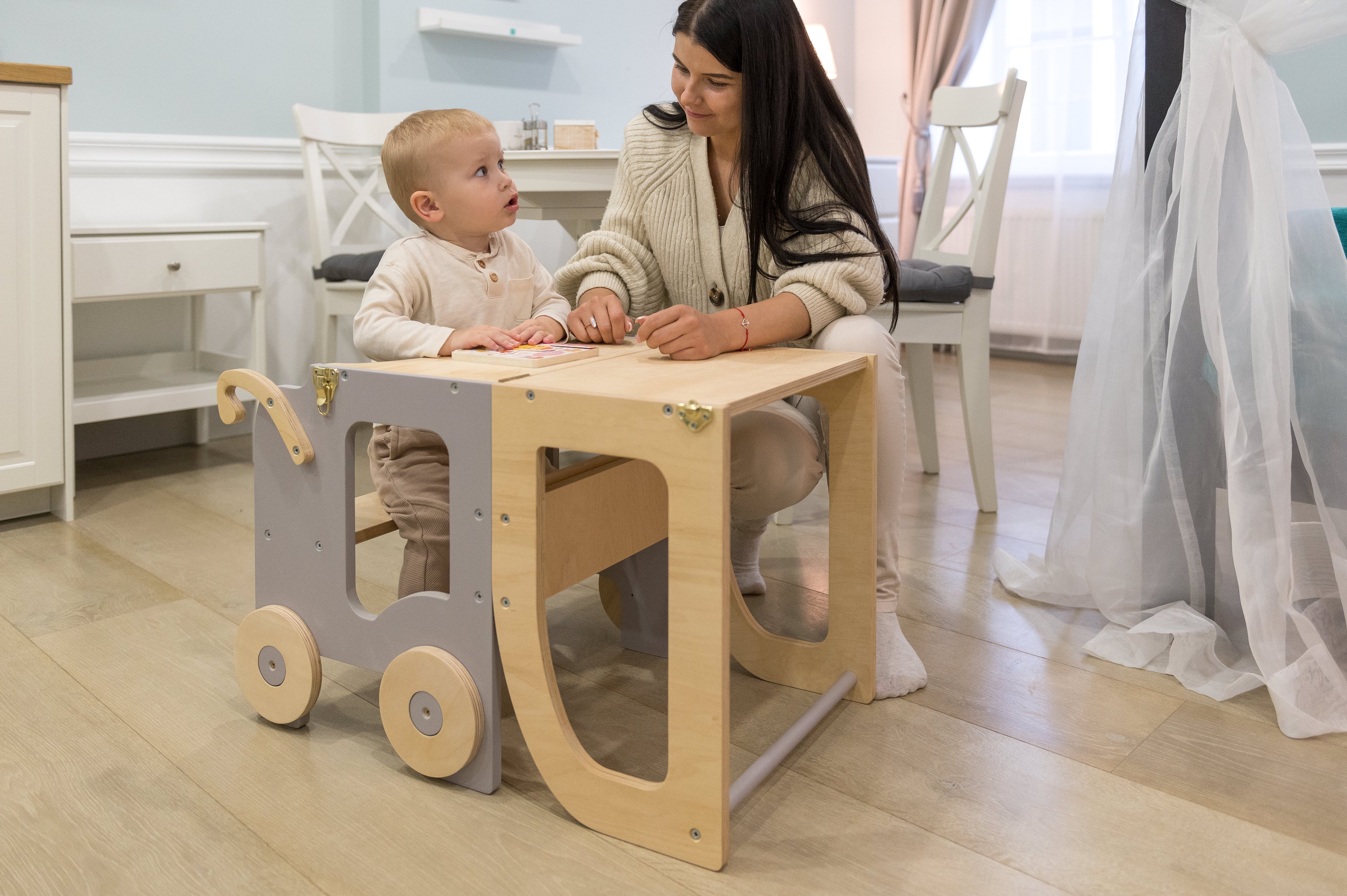 Tour d'apprentissage Montessori 2-en-1 – Tabouret & Table