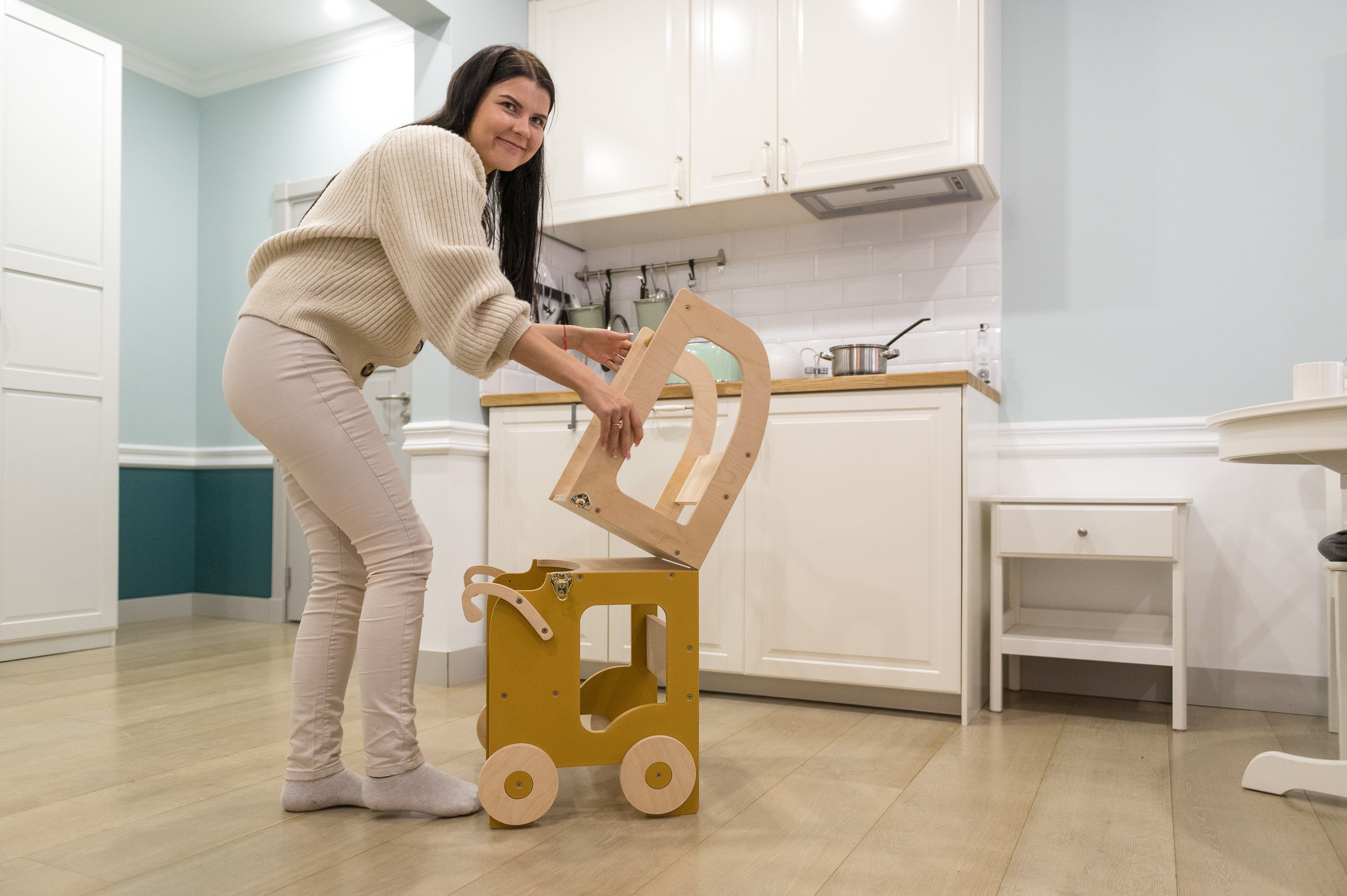 Tour d'apprentissage Montessori 2-en-1 – Tabouret & Table