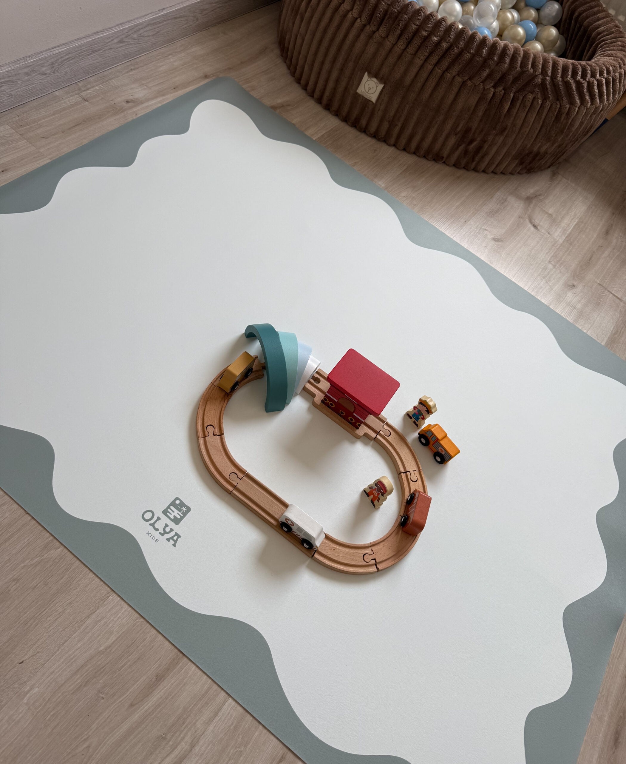 Kids Mealtime Floor Mat, Non-Slip & Waterproof - Blue Frame