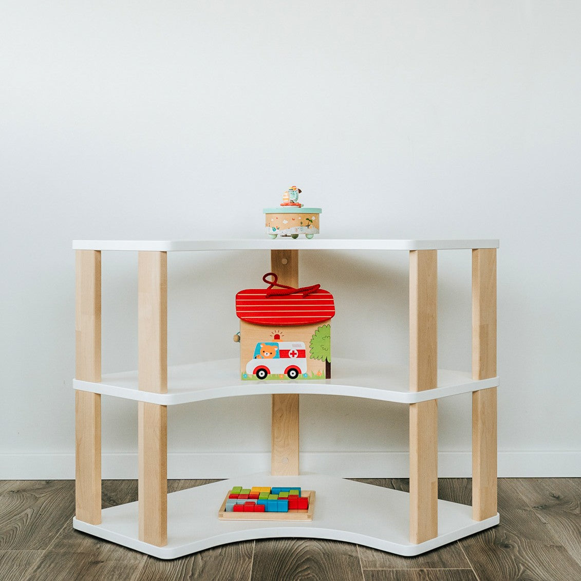 Modular Montessori Shelf Corner - 3 Shelves